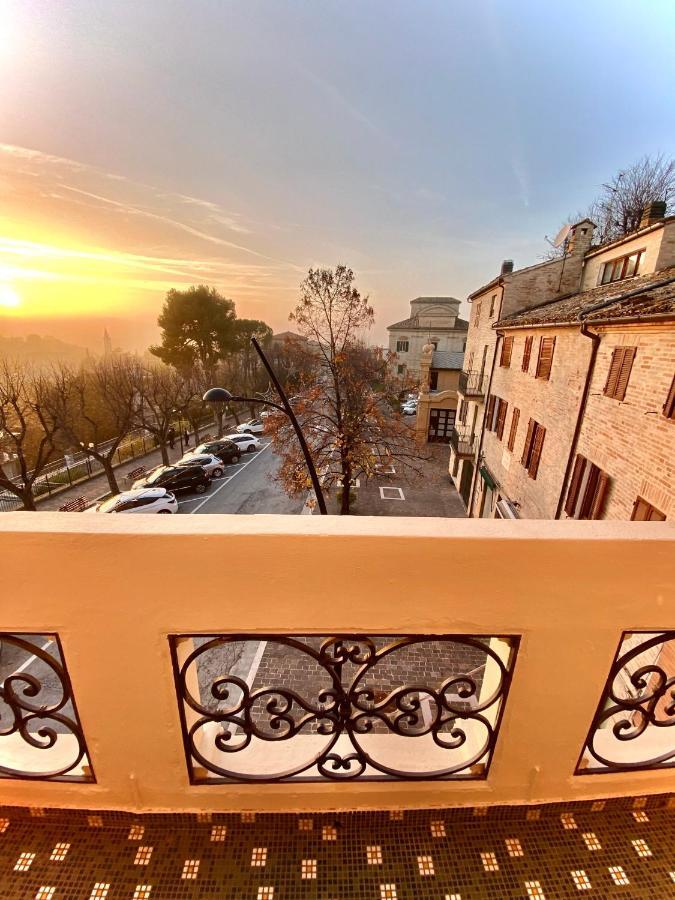 B&B Terrazza Sul Borgo Mogliano Ngoại thất bức ảnh