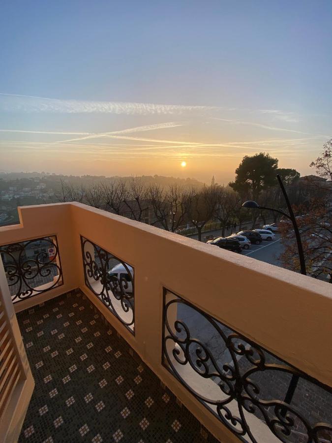 B&B Terrazza Sul Borgo Mogliano Ngoại thất bức ảnh