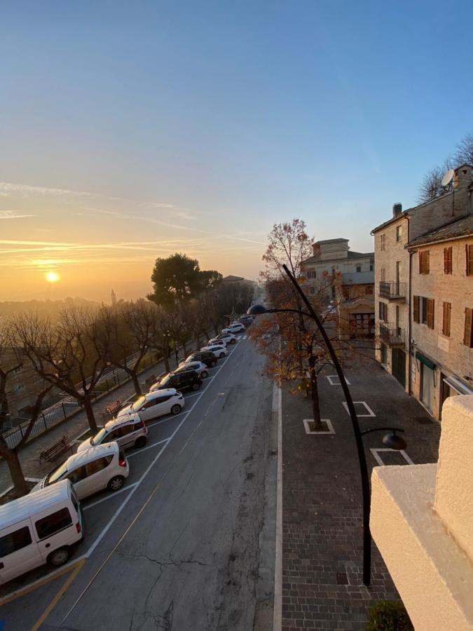 B&B Terrazza Sul Borgo Mogliano Ngoại thất bức ảnh